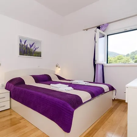 Stermasi Apartment *